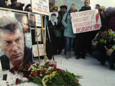 Новосибирская акция памяти Немцова собрала около 200 человек