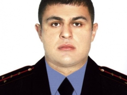 Капитан полиции скончался в Барнауле после дорожной погони за нарушителем 
