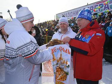Губернатор Александр Бурков открыл 52-ю зимнюю спартакиаду 