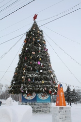 Главная ёлка Барнаула. Фото: Артём Сабаев